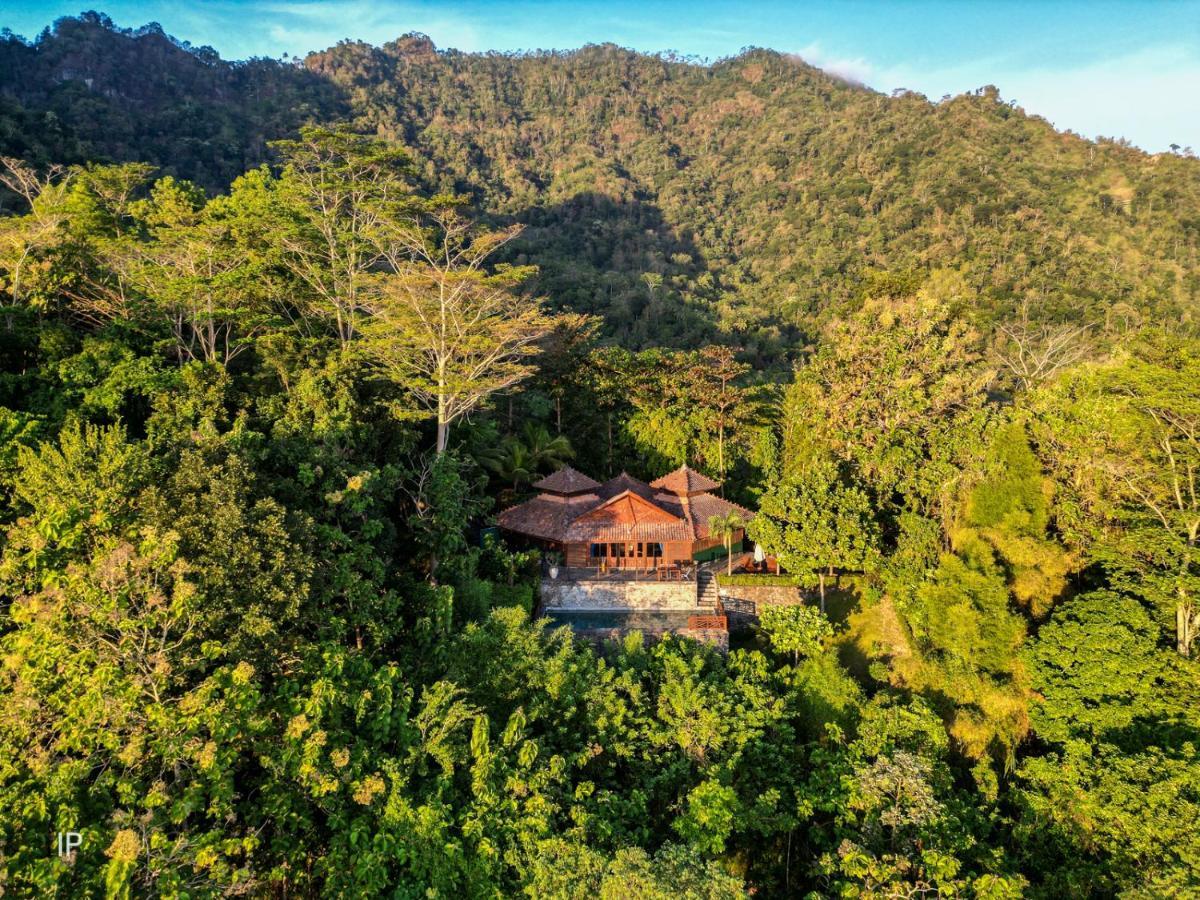 Villa Borobudur Resort Magelang Exterior photo